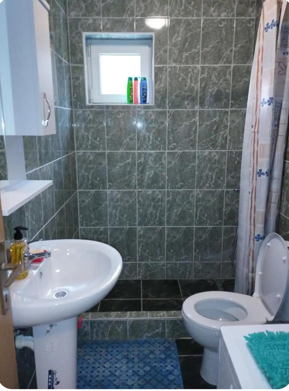 Apartman Topla Porodicna Kuca *